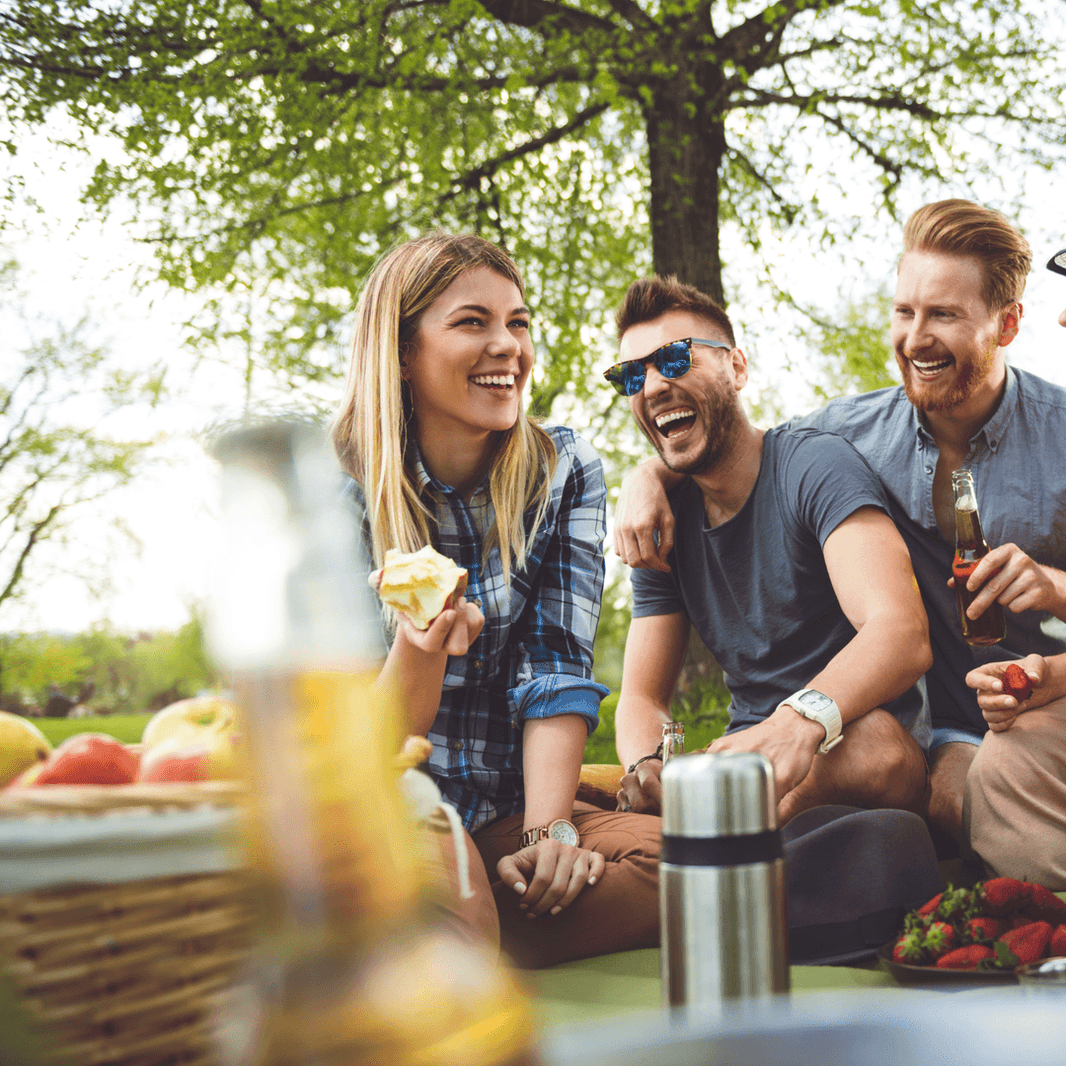 Gemeinsame Team-Picknicks und passende Firmengeschenke für Mitarbeitende