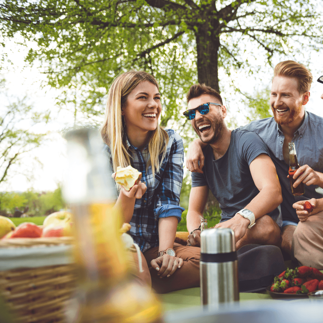 Gemeinsame Team-Picknicks und passende Firmengeschenke für Mitarbeitende